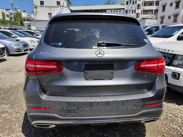 Gray Mercedes-Benz GLC-Class 2016: Premium Used SUV
