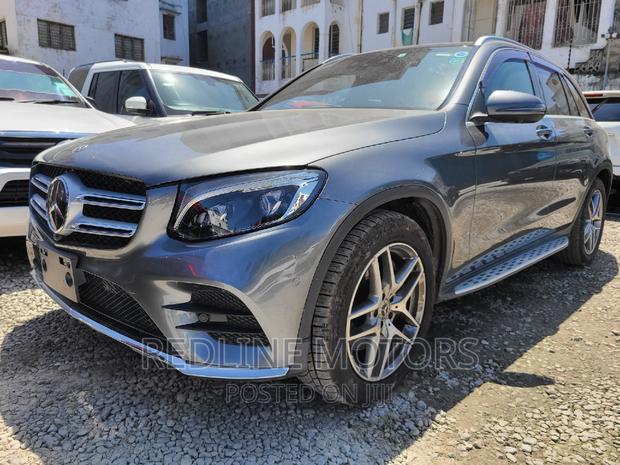 Gray Mercedes-Benz GLC-Class 2016: Premium Used SUV