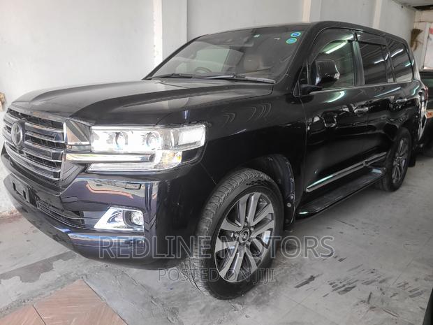 2016 Toyota Land Cruiser 4.6 V8 AX Matt Black