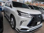 Pearl-Colored LX 570 AWD 2016 - Luxury 5-Seater SUV for sale