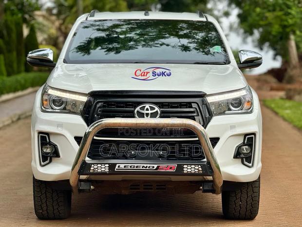 Toyota Hilux 2.8 Diesel 2020 White