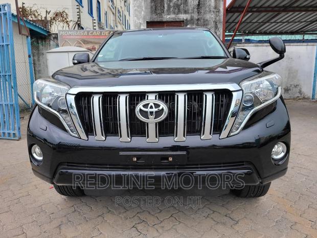 Matt Black 2016 Toyota Land Cruiser Prado 2.7 VVT-i - Luxury and Power in a Compact SUV