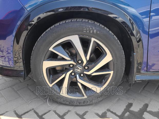 Blue Honda Vezel 1.5 Hybrid 2WD 2016 - Fuel Efficient and Stylish