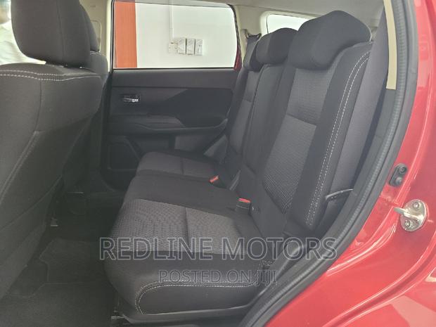 2016 Mitsubishi Outlander PHEV AWD 2.0L Red - Touring Package