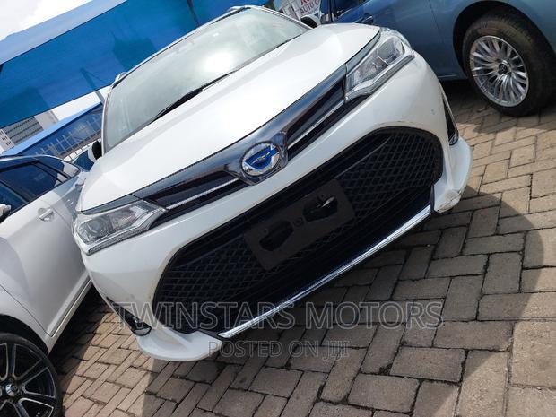 2017 Toyota Corolla Fielder in White - Luxury and Efficiency