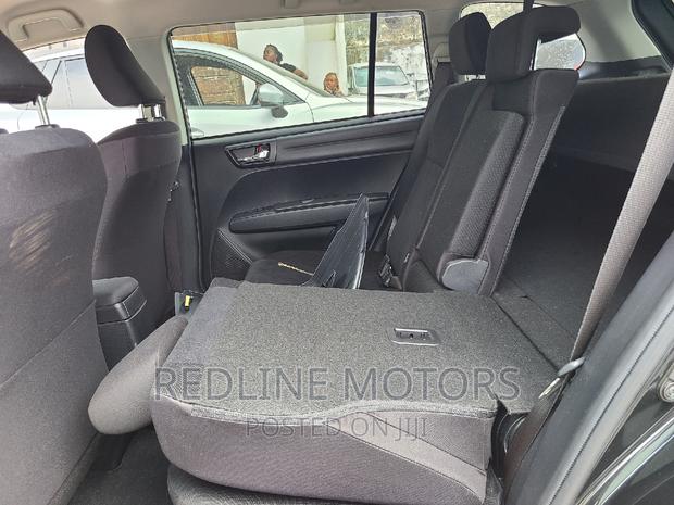 Pre-Owned 2016 Toyota Corolla Fielder Matt Black