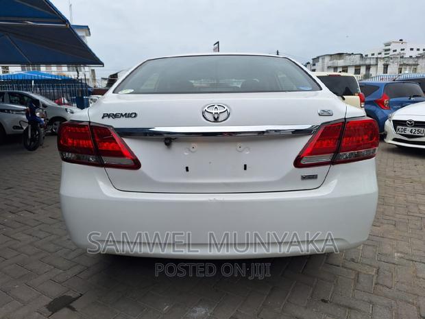 Toyota Premio 1.8 AWD 2017 White