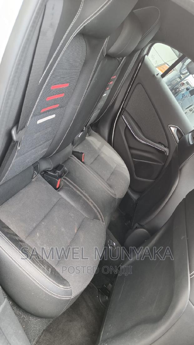 Mercedes-Benz A-Class 2016 Silver