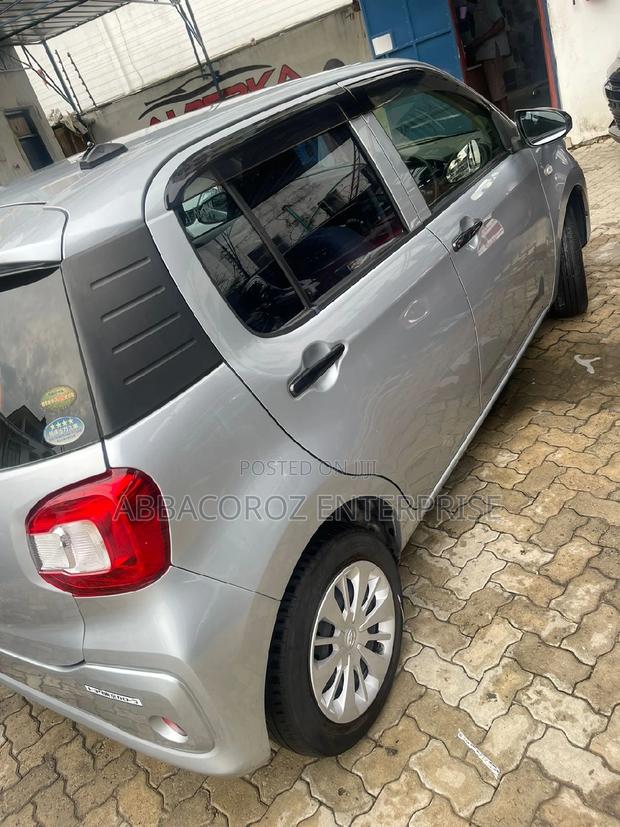 2016 Toyota Passo 1.0 FWD Silver - Reliable and Efficient Compact Sedan