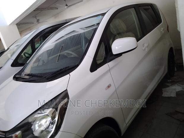 Stylish and Affordable 2016 Mitsubishi EK Wagon 660 FWD in White