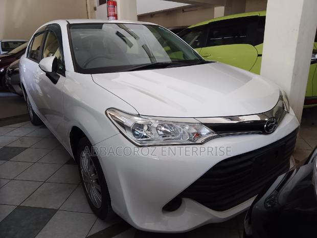Off-White 2016 Toyota Axio: Luxurious & Practical