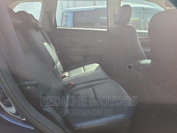 Mitsubishi Outlander 2.0 PHEV AWD 2016 - Blue Edition