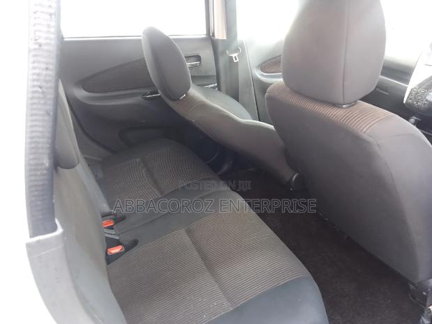 Off-White 2016 Nissan Dayz: Affordable and Efficient Compact Car