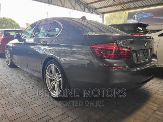 Experience the 2016 BMW 5 Series in Gray: Sophisticated Sedan