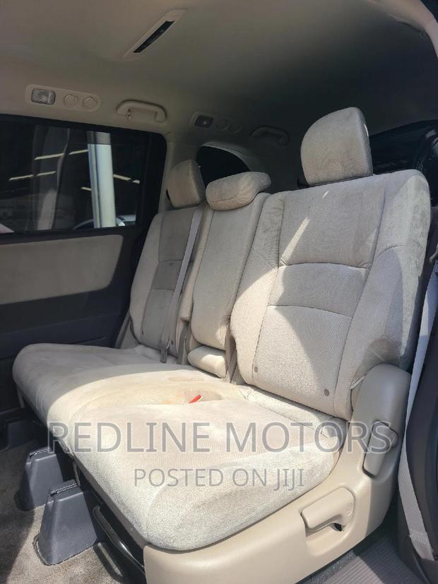 8-Seater 2016 Honda Odyssey 2.4 G 2WD Matt Black