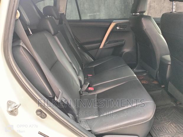 Toyota RAV4 2015 White
