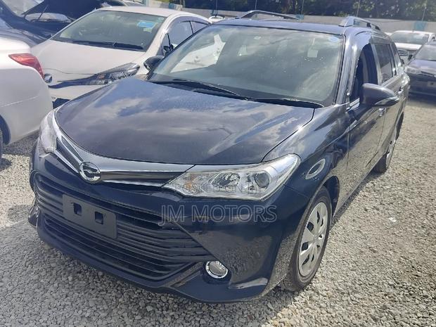 Toyota Corolla Fielder 2016 Black