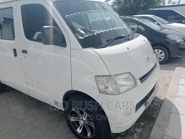 Used 2015 Toyota TownAce: White, Stylish and Efficient
