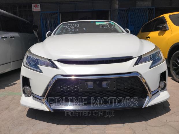 Luxury 2016 Toyota Mark X 2.5 RWD - Exclusive Pearl Trim