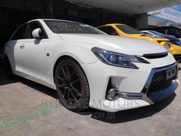 Luxury 2016 Toyota Mark X 2.5 RWD - Exclusive Pearl Trim