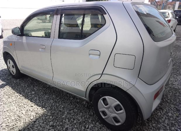 2016 Gray Suzuki Alto: Efficient City Car with a Modern Look