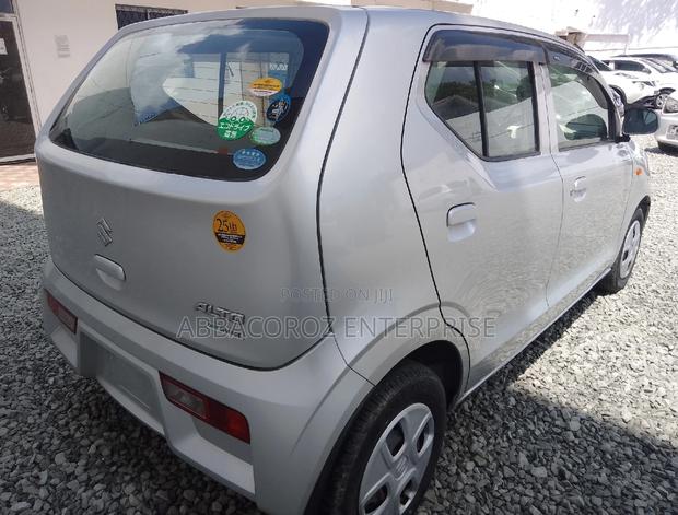 2016 Gray Suzuki Alto: Efficient City Car with a Modern Look