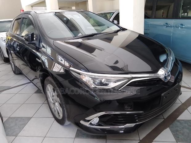 Black 2017 Toyota Auris - Affordable Luxury and Performance
