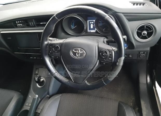Black 2017 Toyota Auris - Affordable Luxury and Performance