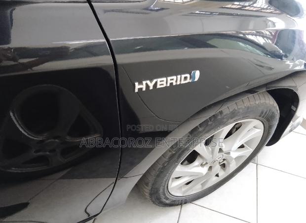 Black 2017 Toyota Auris - Affordable Luxury and Performance