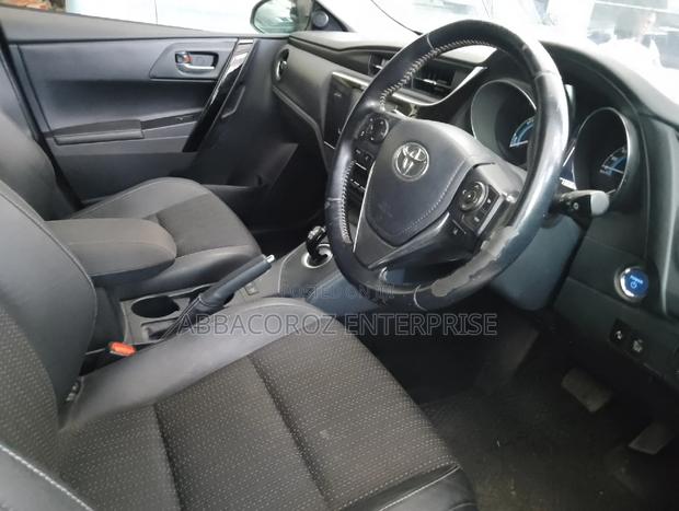Black 2017 Toyota Auris - Affordable Luxury and Performance