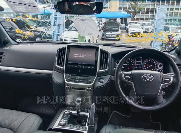 2017 Toyota Land Cruiser 4.6 V8 ZX - Gray - Used Luxury SUV for Sale Today