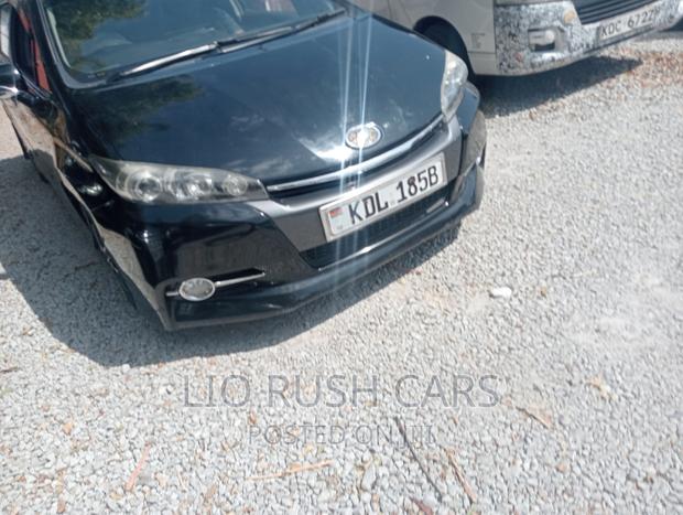 2017 Toyota Wish Black - Premium Midsize Sedan