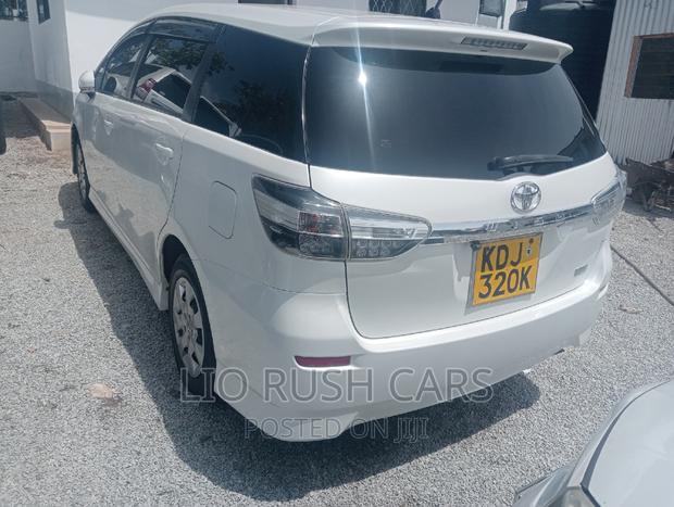 2015 Toyota Wish in White - High-Quality Pre-Owned Car