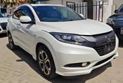 2016 Honda Vezel White - Pre-Owned Excellence for sale
