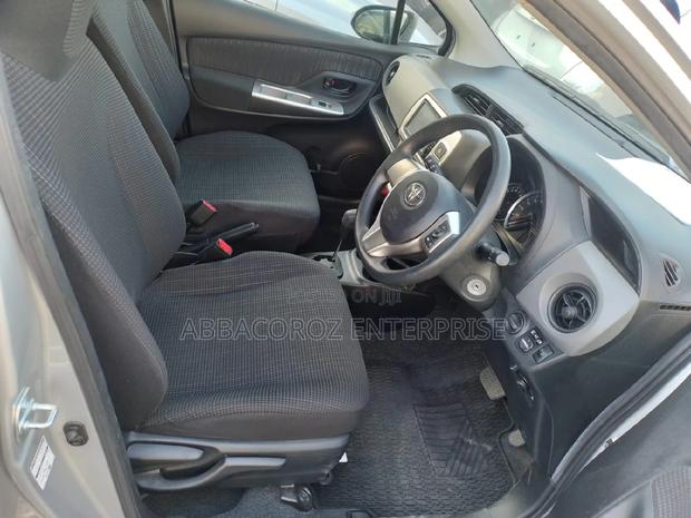 2016 Toyota Vitz 1.3 FWD 5dr Silver - Perfect for City Driving