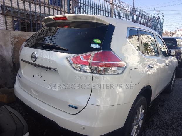 2016 Nissan X-Trail 2.0 Petrol AWD Pearl: Powerful and efficient SUV for daily commuting