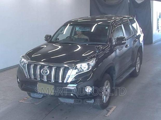 Black 2015 Toyota Land Cruiser Prado - Luxurious Pre-owned SUV