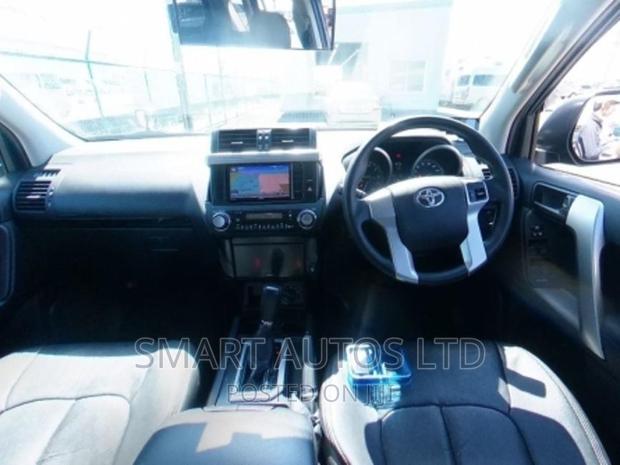 Black 2015 Toyota Land Cruiser Prado - Luxurious Pre-owned SUV
