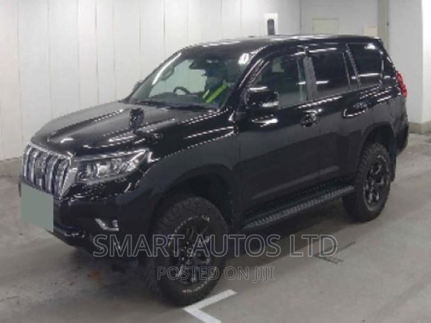 2017 Toyota Land Cruiser Prado Black: Sophistication Meets Durability
