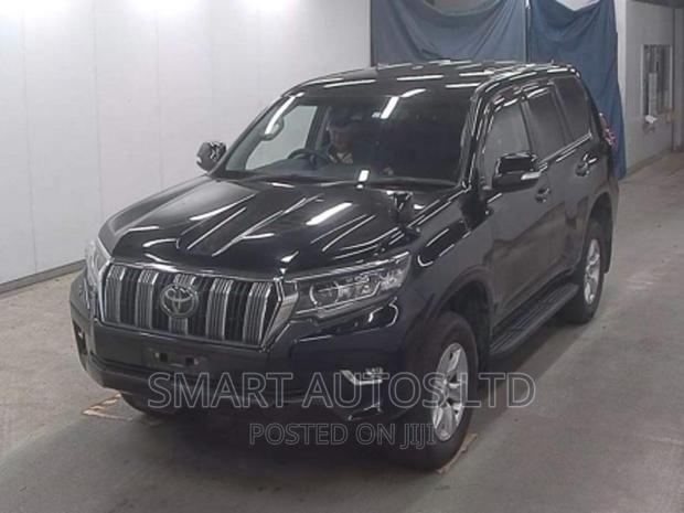 Used 2017 Toyota Land Cruiser Prado Black - Perfect for Family Outings