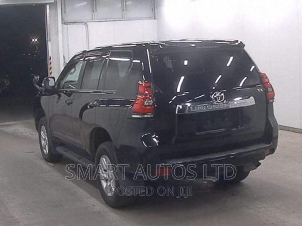 Used 2017 Toyota Land Cruiser Prado Black - Perfect for Family Outings