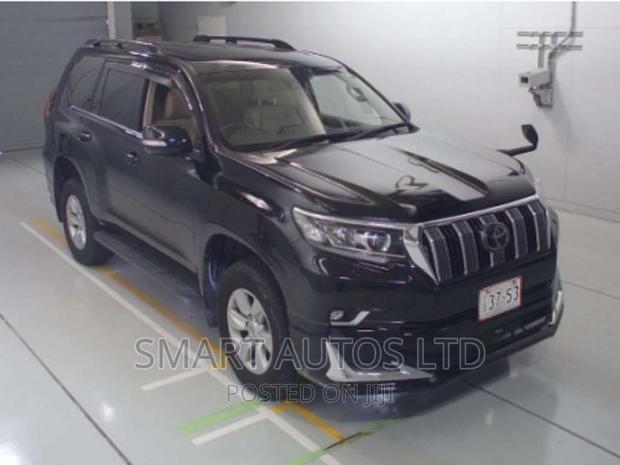 2019 Toyota Land Cruiser Prado Black: Sophisticated Off-Roader