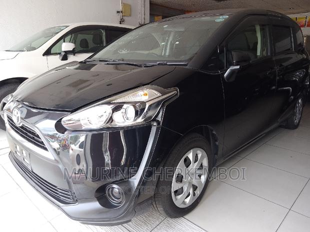 2016 Toyota Sienta AWD - Matt Black Edition
