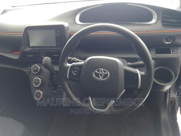 2016 Toyota Sienta AWD - Matt Black Edition