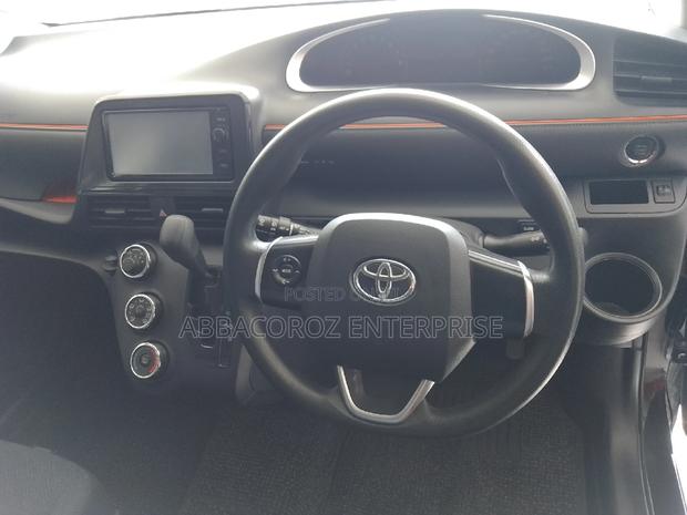 2016 Toyota Sienta AWD - Matt Black Edition