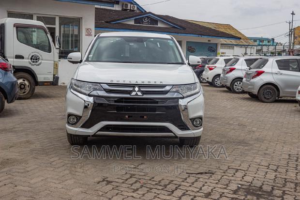 Mitsubishi Outlander 2.4 PHEV AWD 2017 White