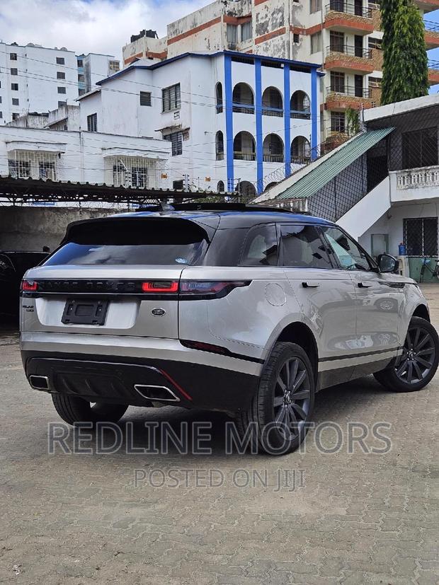 2018 Land Rover Range Rover Velar P250 HSE R-Dynamic 4x4 - Silver Luxury SUV