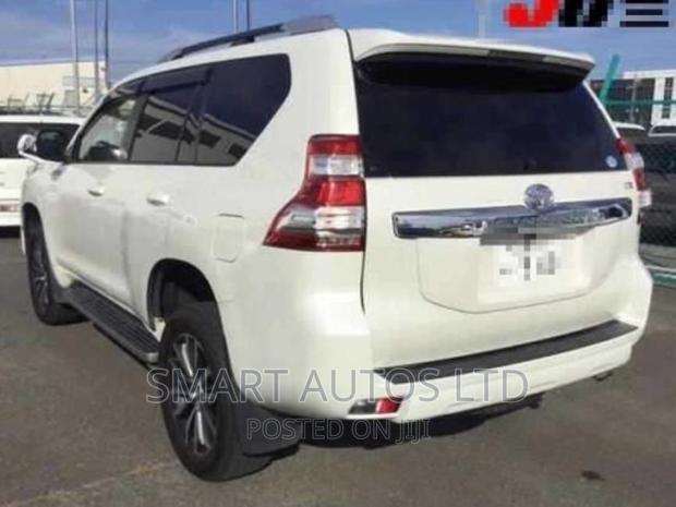 2017 Toyota Land Cruiser Prado Pearl: Quality Pre-owned SUV