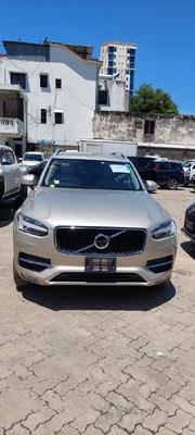 Volvo XC90 T6 Momentum AWD 2018 - Silver - Luxury SUV for Sale for sale