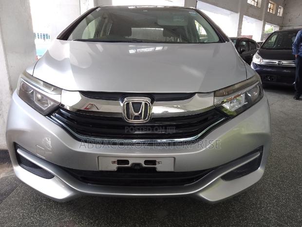 2016 Honda Fit Hybrid 2WD Silver - Affordable and Efficient